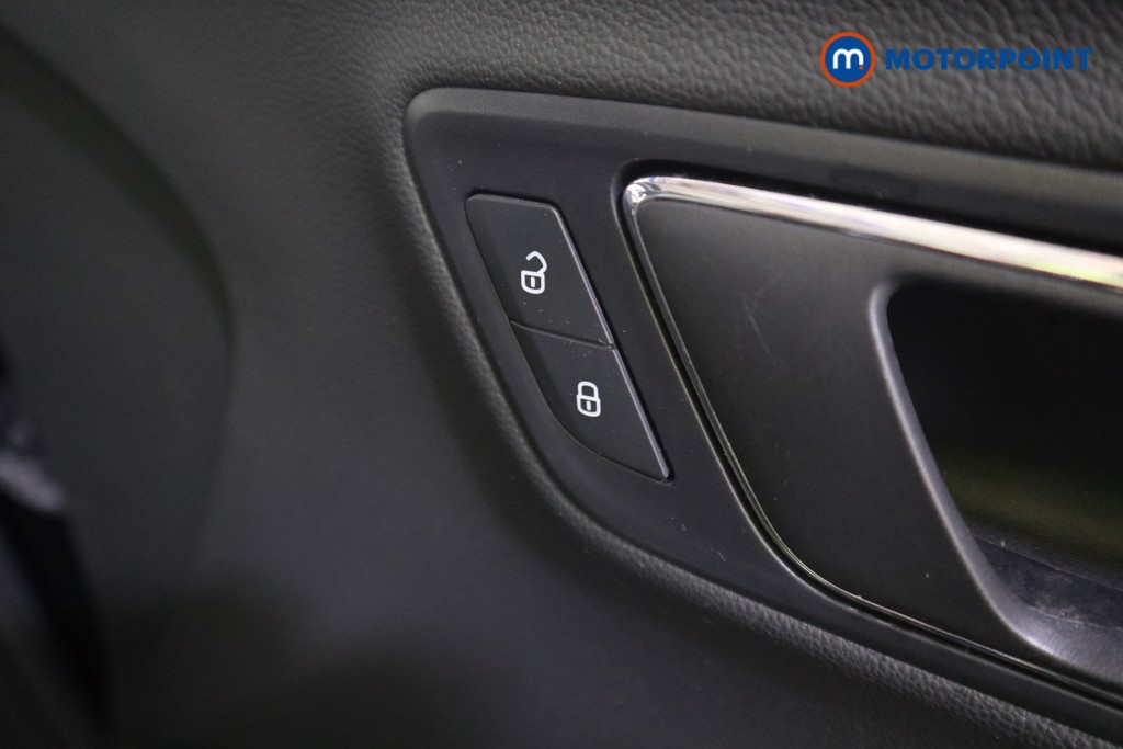 Seat Leon Fr Black Edition Automatic Petrol Hatchback - Stock Number (1580009) - 12th supplementary image