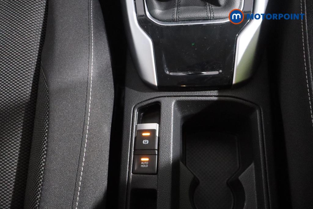 Volkswagen T-Roc Life Manual Petrol SUV - Stock Number (1580200) - 5th supplementary image