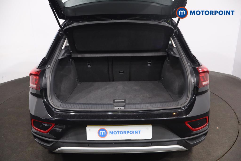 Volkswagen T-Roc Life Manual Petrol SUV - Stock Number (1580200) - 19th supplementary image