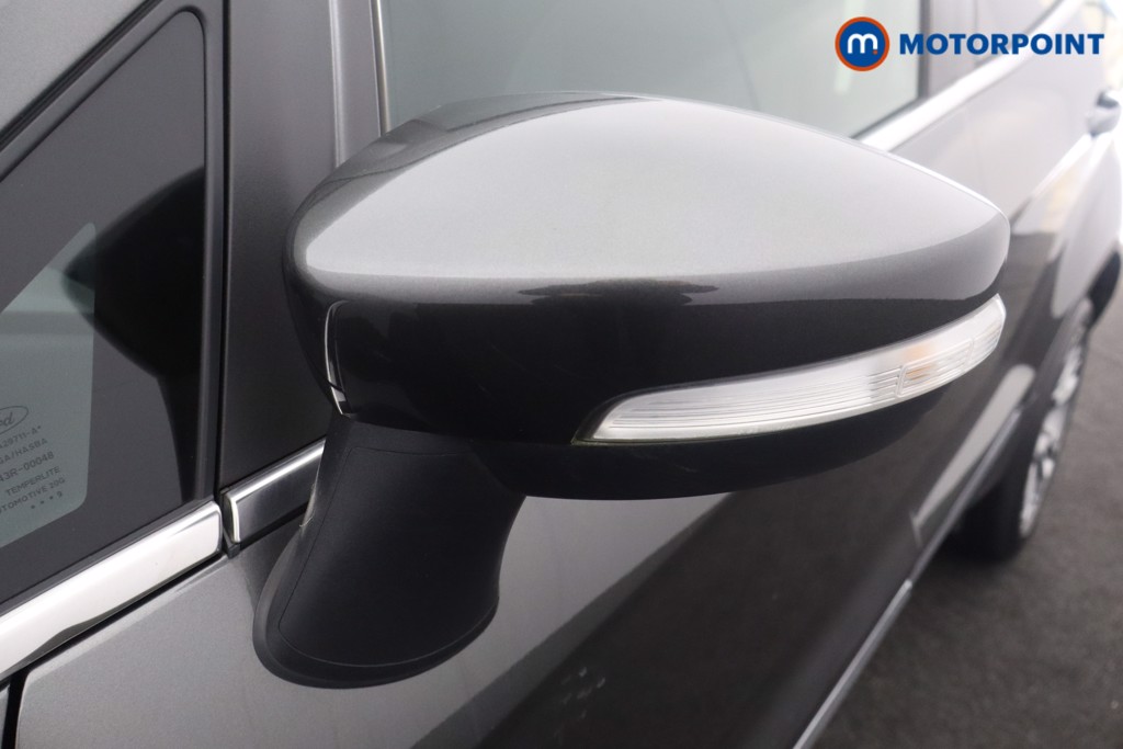 Ford Ecosport Titanium Manual Petrol SUV - Stock Number (1580244) - 28th supplementary image