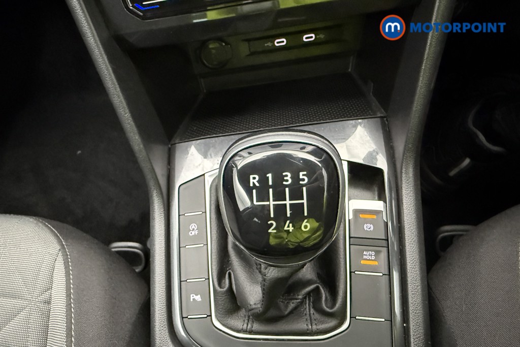 Volkswagen Tiguan Life Manual Petrol SUV - Stock Number (1580575) - 19th supplementary image