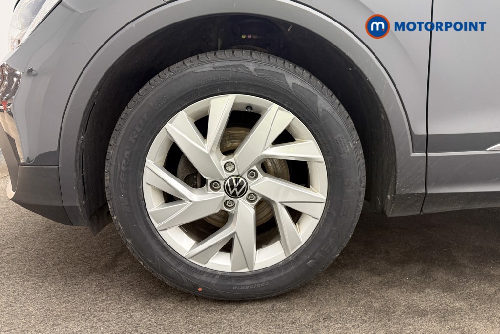 Volkswagen Tiguan Life Manual Petrol SUV - Stock Number (1580575) - 24th supplementary image