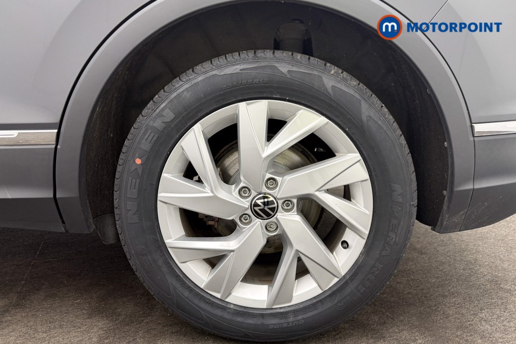 Volkswagen Tiguan Life Manual Petrol SUV - Stock Number (1580575) - 25th supplementary image