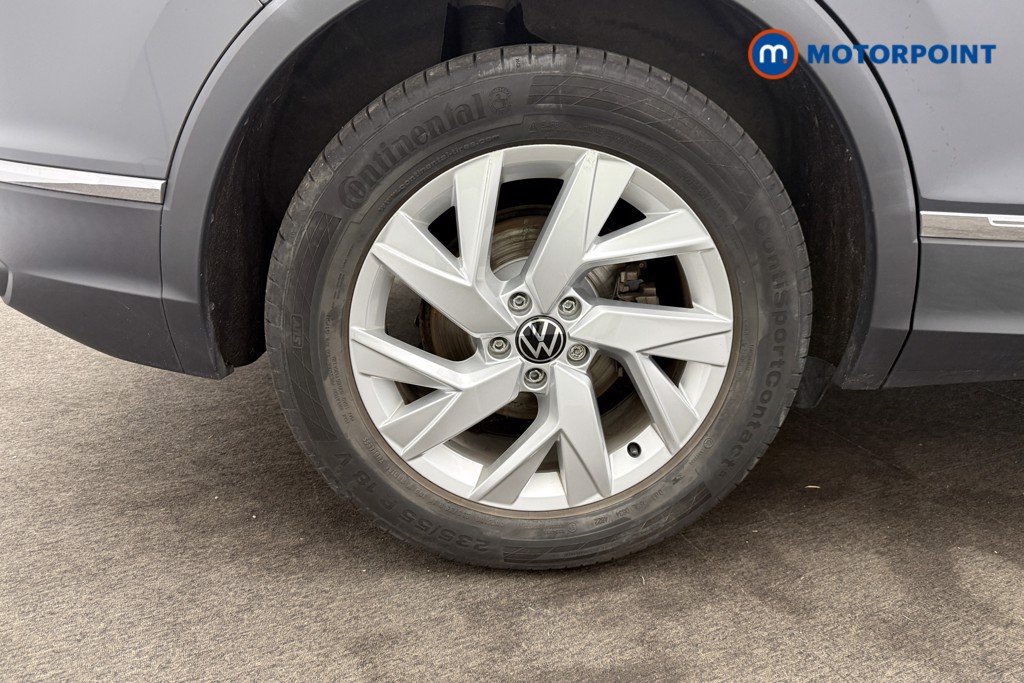 Volkswagen Tiguan Life Manual Petrol SUV - Stock Number (1580575) - 26th supplementary image