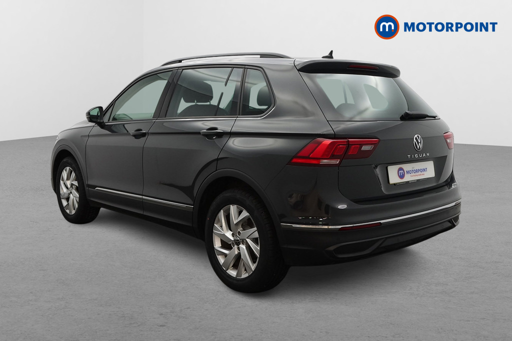 Volkswagen Tiguan Life Manual Petrol SUV - Stock Number (1580575) - Passenger side rear corner