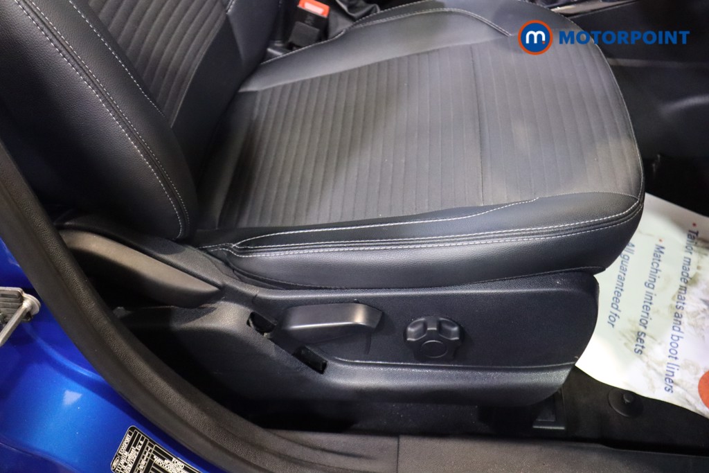 Ford Ecosport Titanium Manual Petrol SUV - Stock Number (1581023) - 17th supplementary image