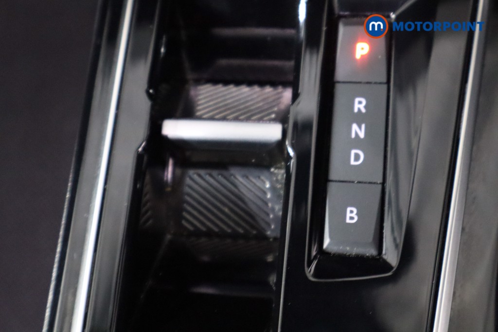 Peugeot 3008 Active Automatic Petrol Plug-In Hybrid SUV - Stock Number (1581352) - 14th supplementary image