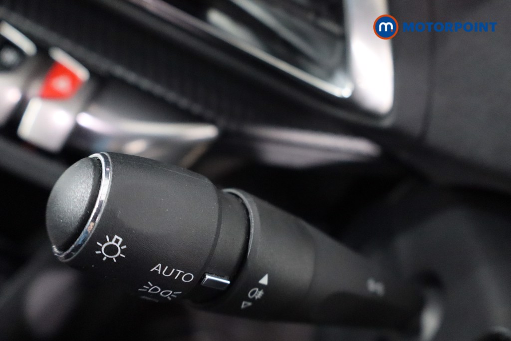 Peugeot 3008 Active Automatic Petrol Plug-In Hybrid SUV - Stock Number (1581352) - 19th supplementary image