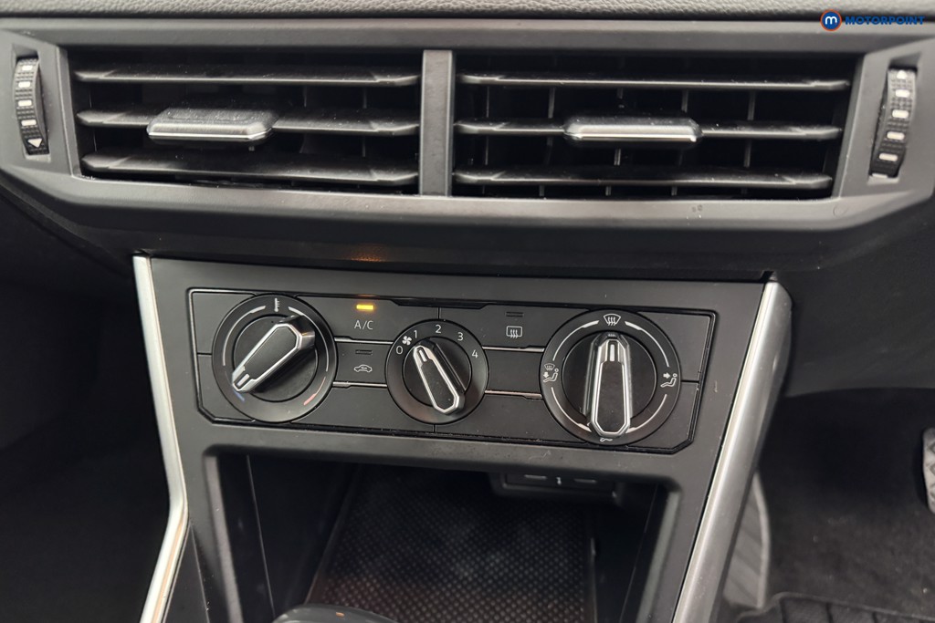 Volkswagen Polo Life Automatic Petrol Hatchback - Stock Number (1581396) - 16th supplementary image