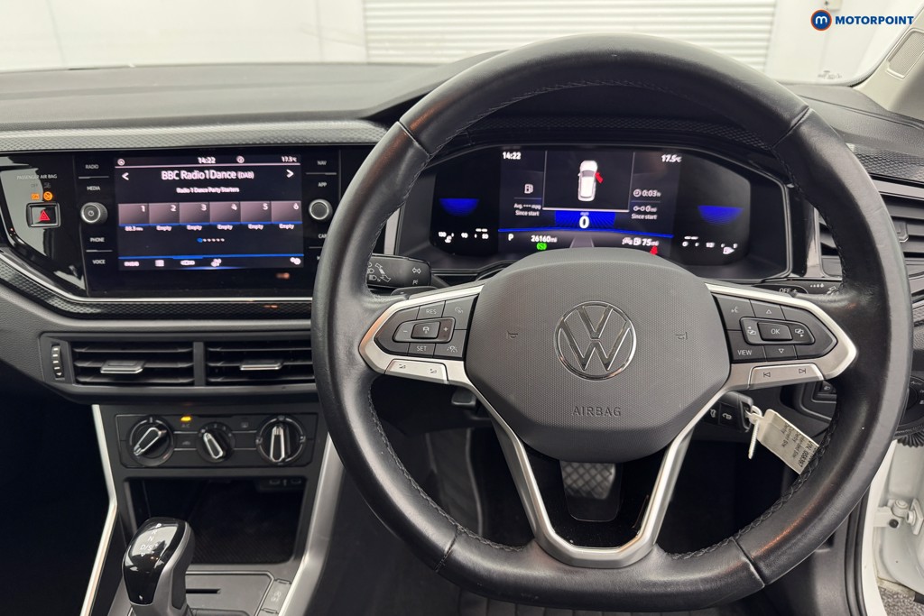 Volkswagen Polo Life Automatic Petrol Hatchback - Stock Number (1581396) - 1st supplementary image