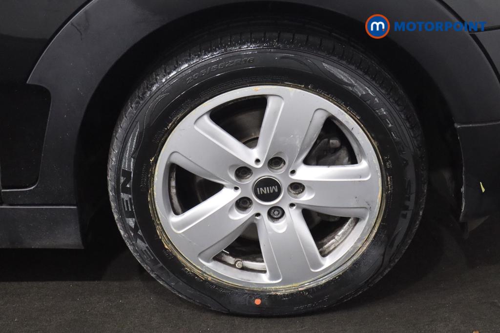 Mini Clubman Cooper Classic Manual Petrol Estate - Stock Number (1581467) - 20th supplementary image