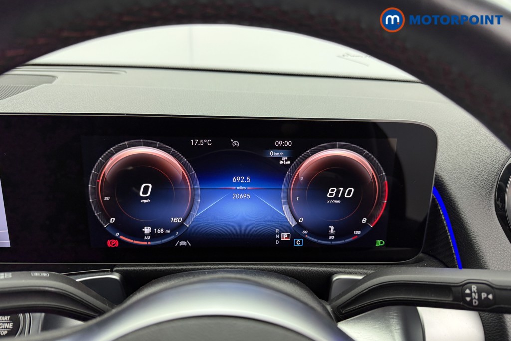 Mercedes-Benz GLB Amg Line Automatic Petrol SUV - Stock Number (1581493) - 4th supplementary image