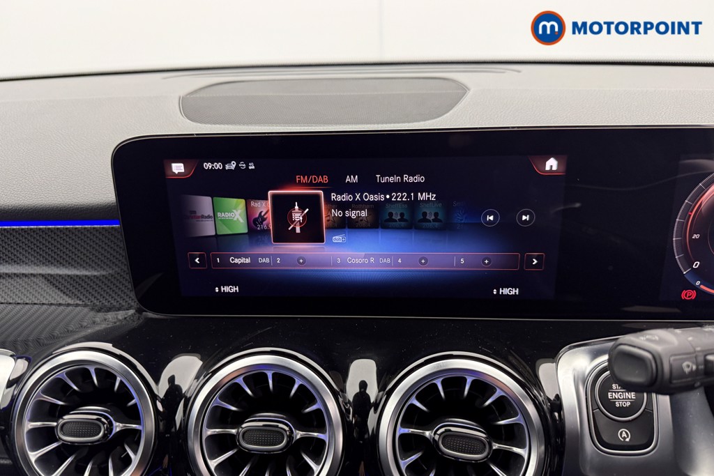 Mercedes-Benz GLB Amg Line Automatic Petrol SUV - Stock Number (1581493) - 5th supplementary image