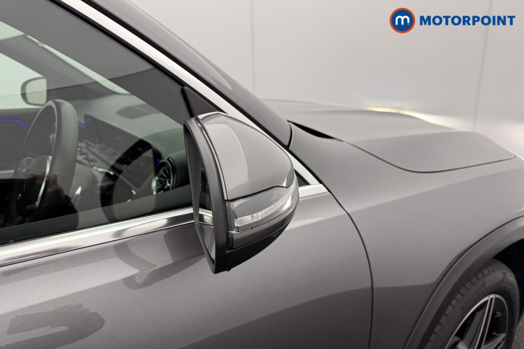 Mercedes-Benz GLB Amg Line Automatic Petrol SUV - Stock Number (1581493) - 17th supplementary image