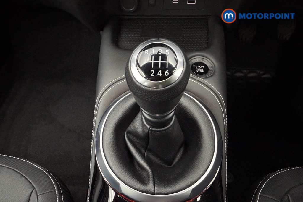 Nissan Juke Tekna Manual Petrol SUV - Stock Number (1581980) - 7th supplementary image