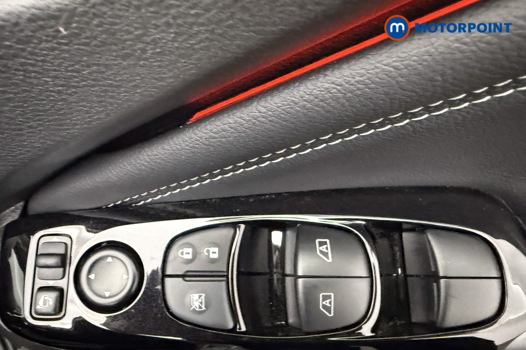 Nissan Juke Tekna Manual Petrol SUV - Stock Number (1581980) - 19th supplementary image