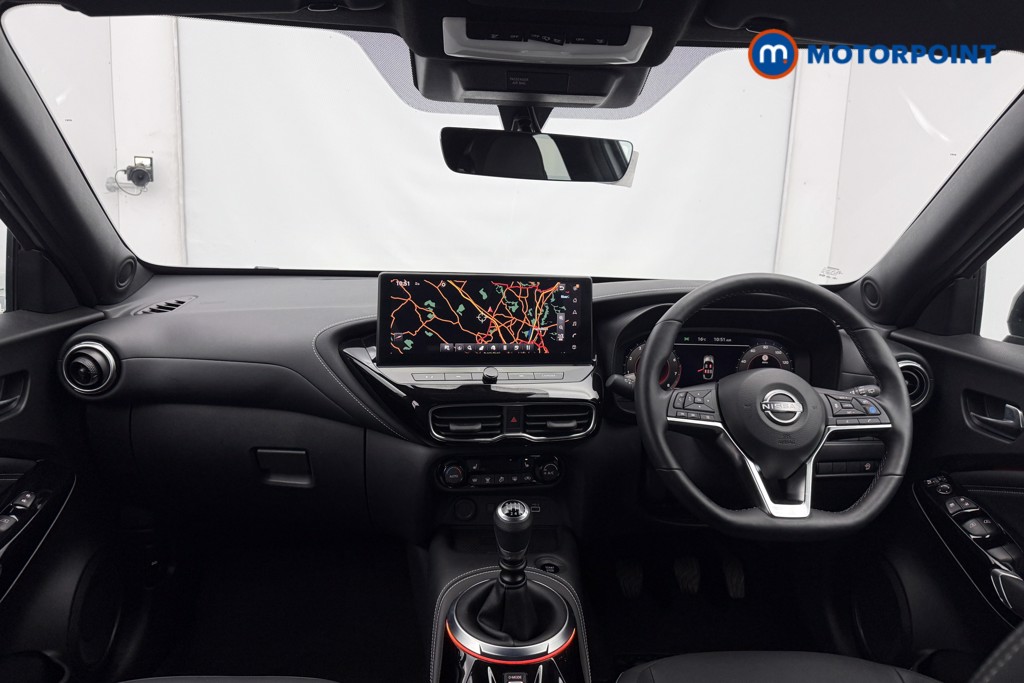 Nissan Juke Tekna Manual Petrol SUV - Stock Number (1581980) - 1st supplementary image