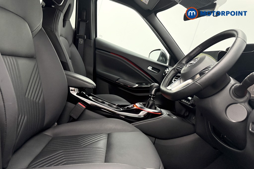 Nissan Juke Tekna Manual Petrol SUV - Stock Number (1581987) - 8th supplementary image