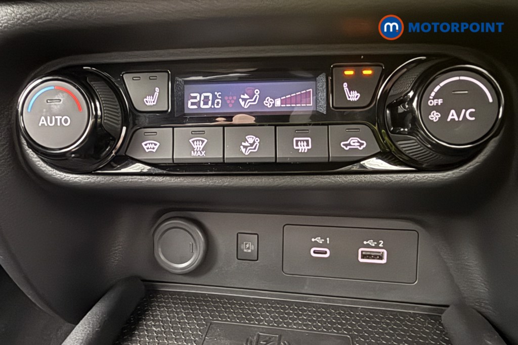 Nissan Juke Tekna Manual Petrol SUV - Stock Number (1581987) - 16th supplementary image