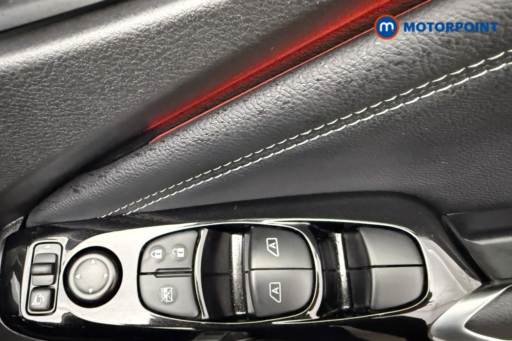 Nissan Juke Tekna Manual Petrol SUV - Stock Number (1581987) - 19th supplementary image