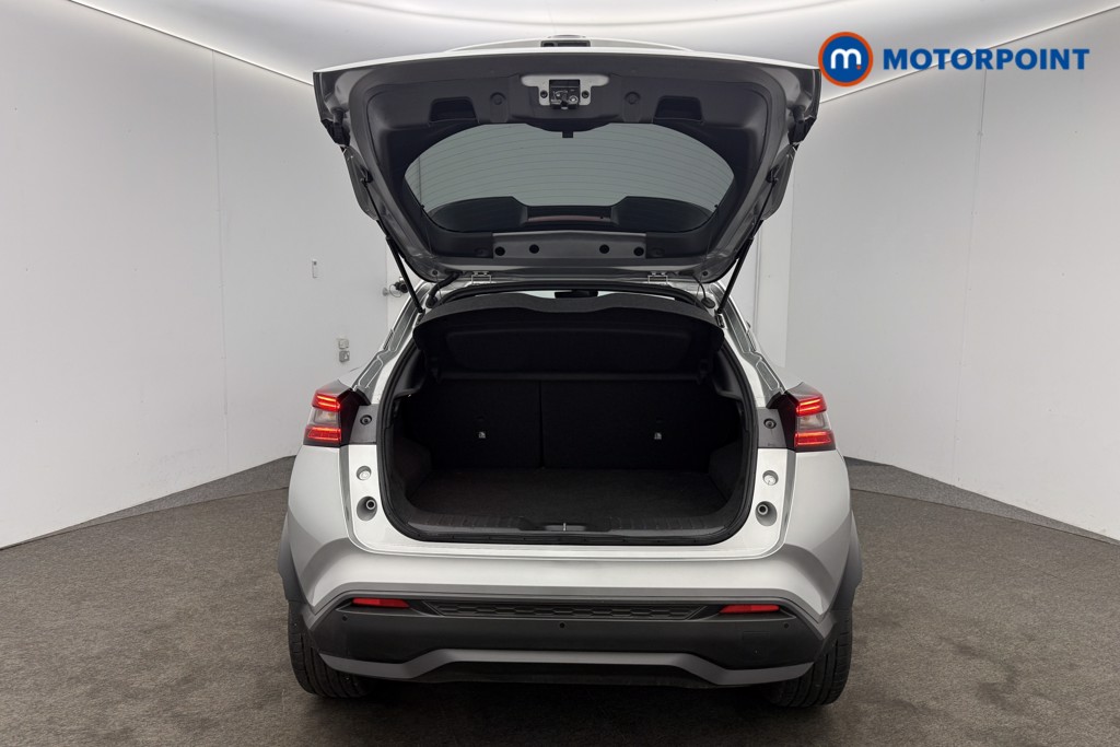 Nissan Juke Tekna Manual Petrol SUV - Stock Number (1581987) - 21st supplementary image
