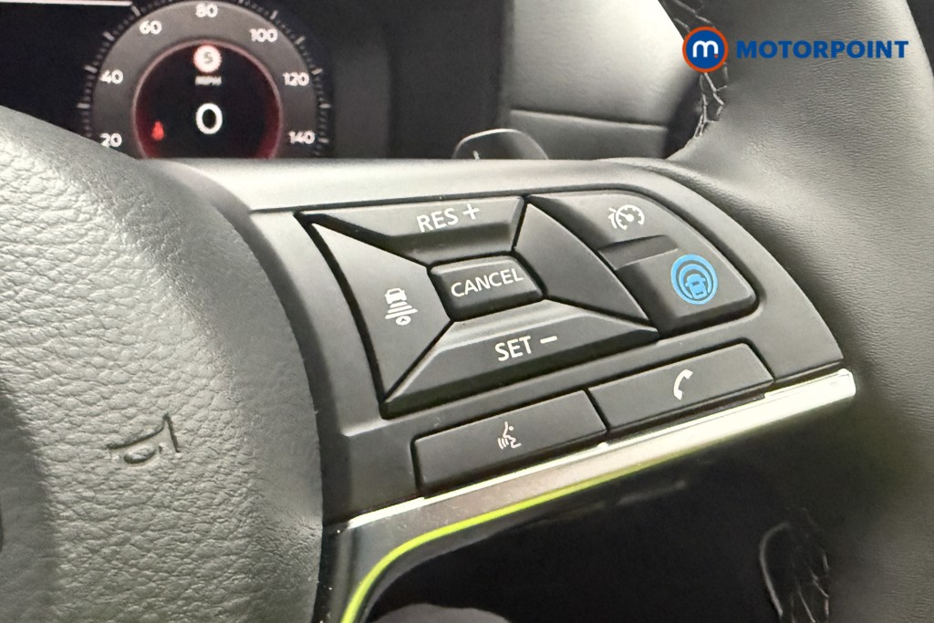 Nissan Juke Tekna Automatic Petrol SUV - Stock Number (1581989) - 23rd supplementary image