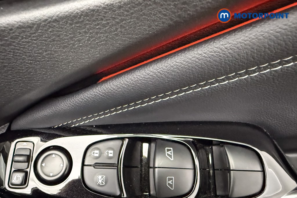 Nissan Juke Tekna Automatic Petrol SUV - Stock Number (1582002) - 19th supplementary image