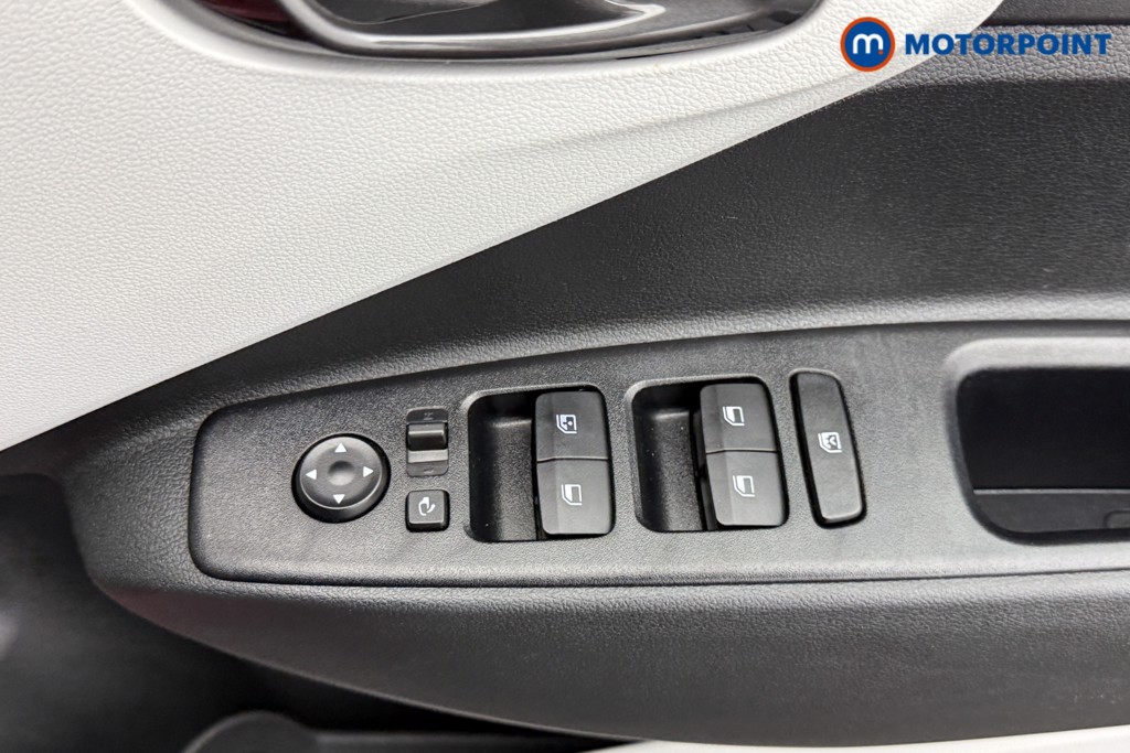 Hyundai I10 Premium Automatic Petrol Hatchback - Stock Number (1582038) - 16th supplementary image