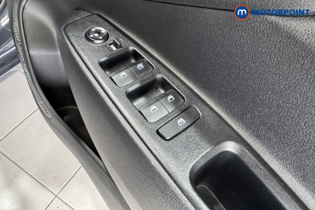 Hyundai I10 Advance Manual Petrol Hatchback - Stock Number (1582083) - 14th supplementary image