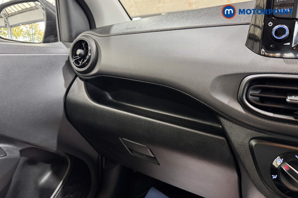 Hyundai I10 Advance Manual Petrol Hatchback - Stock Number (1582083) - 17th supplementary image