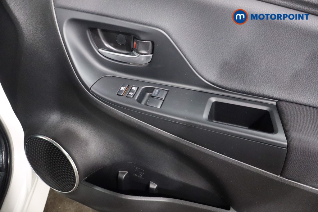 Toyota Yaris Y20 Manual Petrol Hatchback - Stock Number (1583225) - 22nd supplementary image