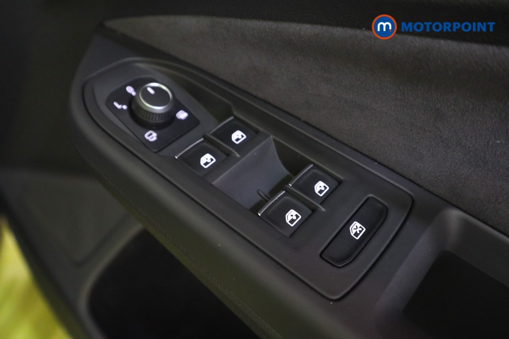 Volkswagen Golf GTI Automatic Petrol Hatchback - Stock Number (1583384) - 12th supplementary image