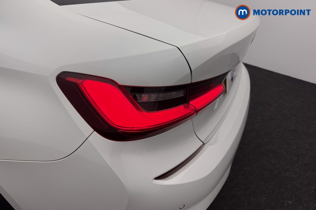 BMW 3 Series M Sport Automatic Diesel Saloon - Stock Number (1583412) - 28th supplementary image