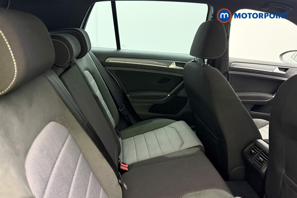 Volkswagen Golf R-Line Edition Automatic Diesel Hatchback - Stock Number (1583474) - 10th supplementary image