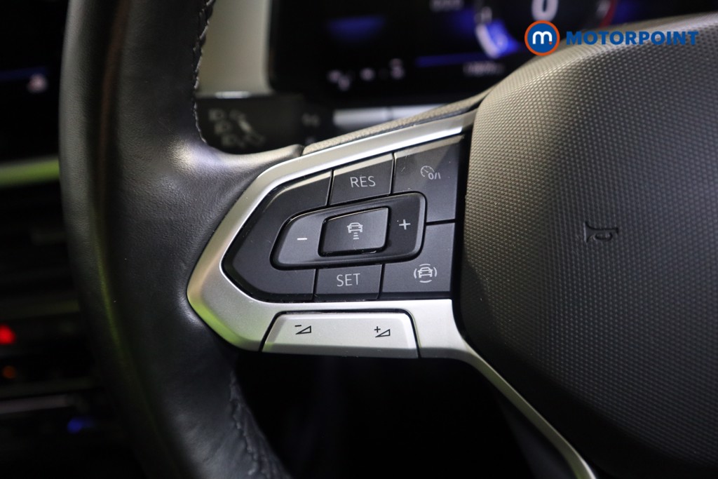 Volkswagen T-Roc Life Manual Petrol SUV - Stock Number (1583540) - 3rd supplementary image