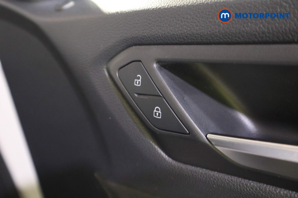 Volkswagen T-Roc Life Manual Petrol SUV - Stock Number (1583540) - 10th supplementary image