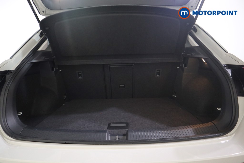 Volkswagen T-Roc Life Manual Petrol SUV - Stock Number (1583540) - 17th supplementary image