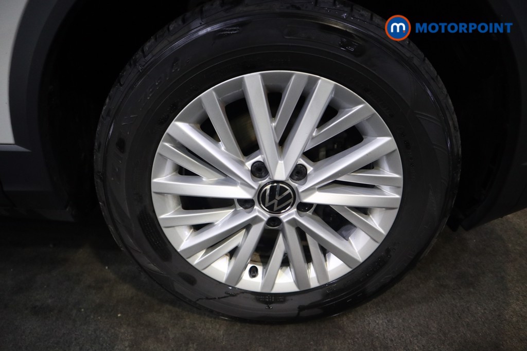 Volkswagen T-Roc Life Manual Petrol SUV - Stock Number (1583540) - 19th supplementary image