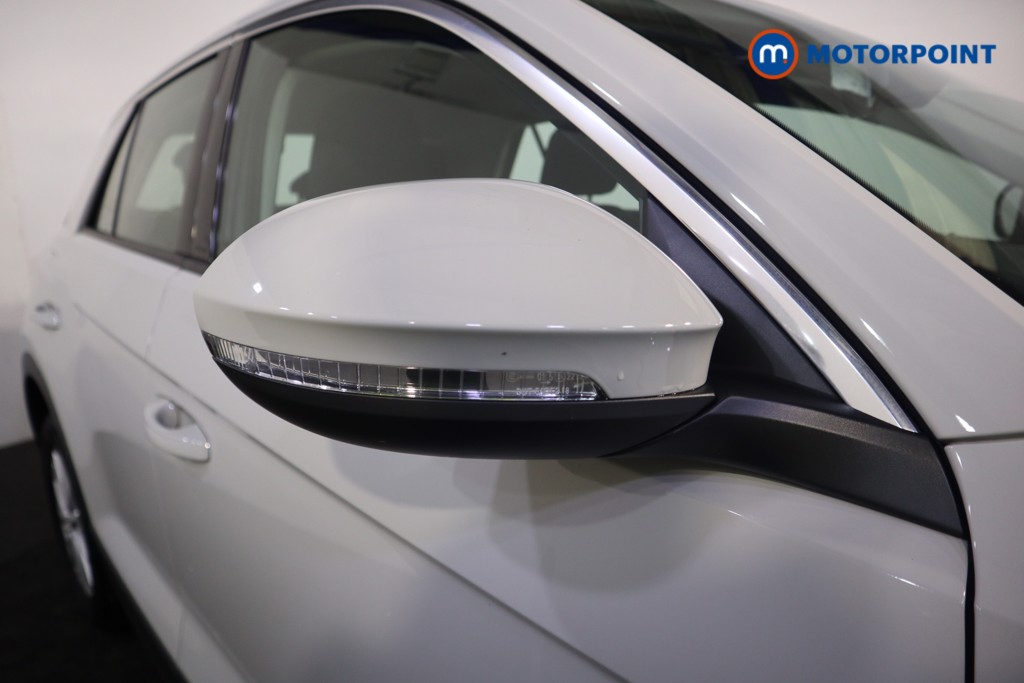 Volkswagen T-Roc Life Manual Petrol SUV - Stock Number (1583540) - 28th supplementary image