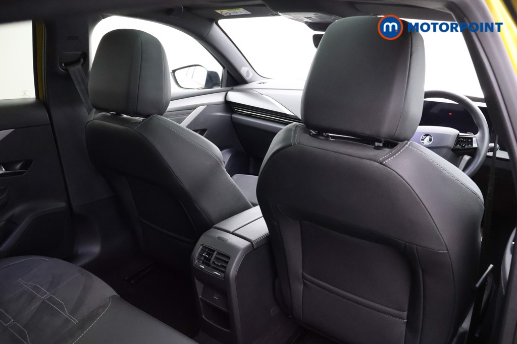 Vauxhall Astra Ultimate Automatic Petrol Hatchback - Stock Number (1583704) - 20th supplementary image