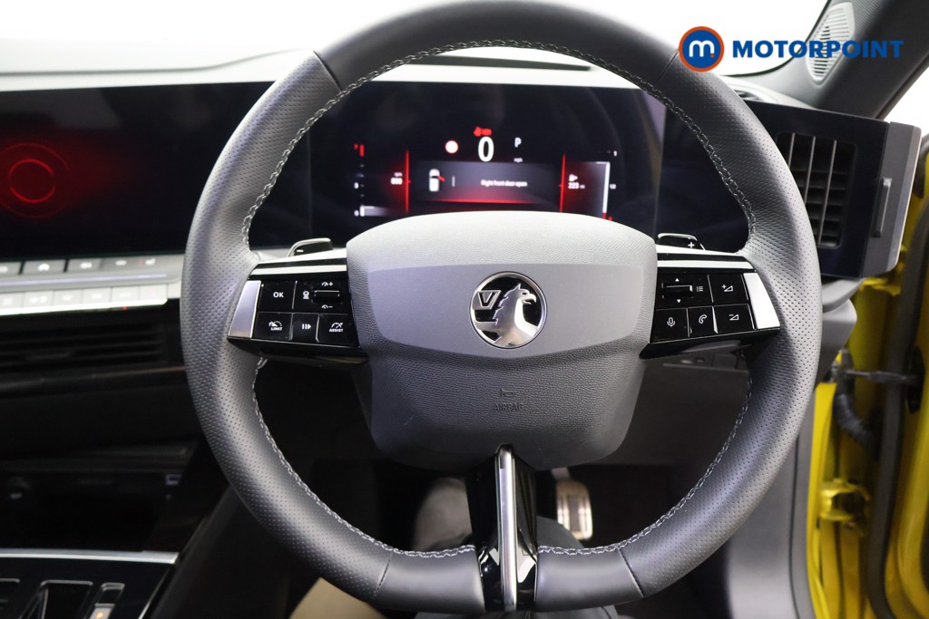 Vauxhall Astra Ultimate Automatic Petrol Hatchback - Stock Number (1583704) - 1st supplementary image