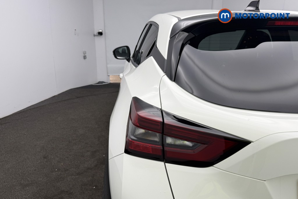 Nissan Juke Tekna Automatic Petrol SUV - Stock Number (1583712) - 5th supplementary image