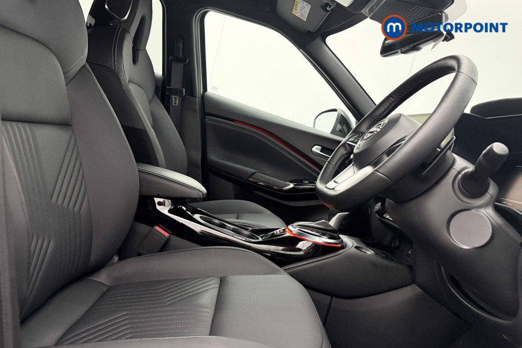 Nissan Juke Tekna Automatic Petrol SUV - Stock Number (1583722) - 8th supplementary image