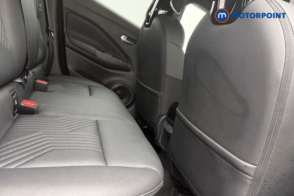 Nissan Juke Tekna Automatic Petrol SUV - Stock Number (1583722) - 9th supplementary image