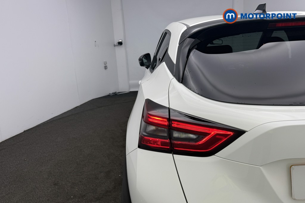 Nissan Juke Tekna Automatic Petrol SUV - Stock Number (1583723) - 5th supplementary image
