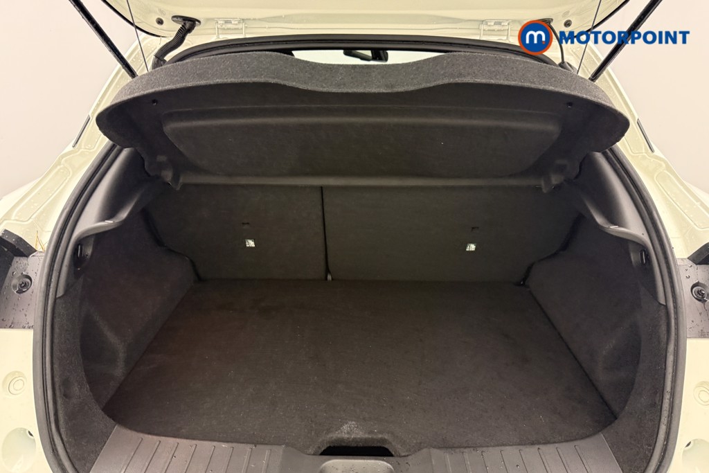 Nissan Juke Tekna Automatic Petrol SUV - Stock Number (1583723) - 7th supplementary image