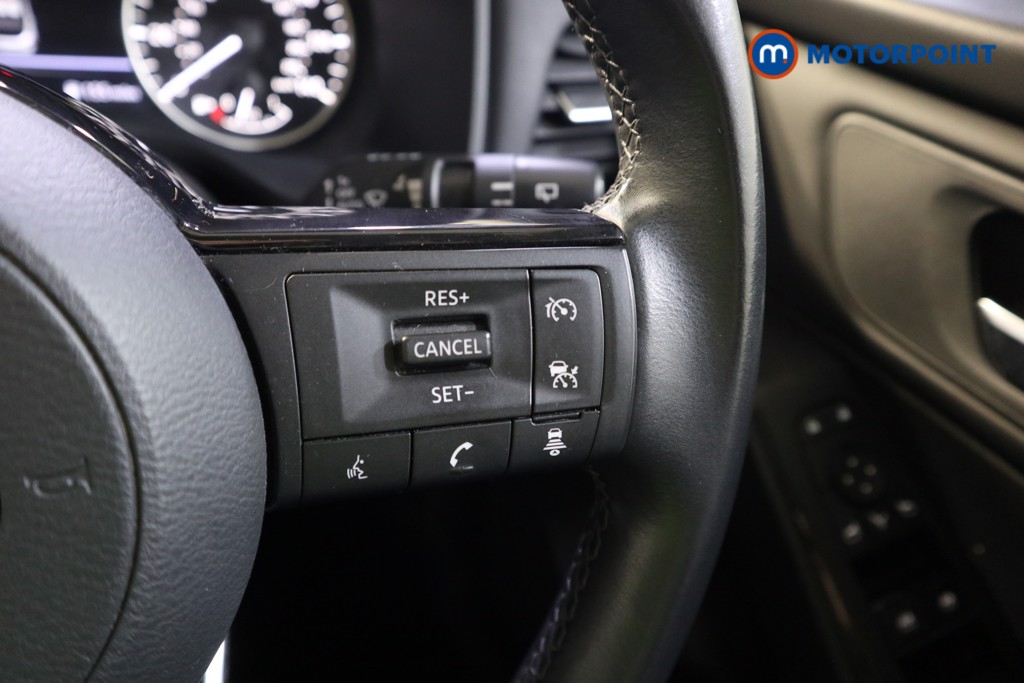 Nissan Qashqai Acenta Premium Manual Petrol SUV - Stock Number (1583738) - 4th supplementary image