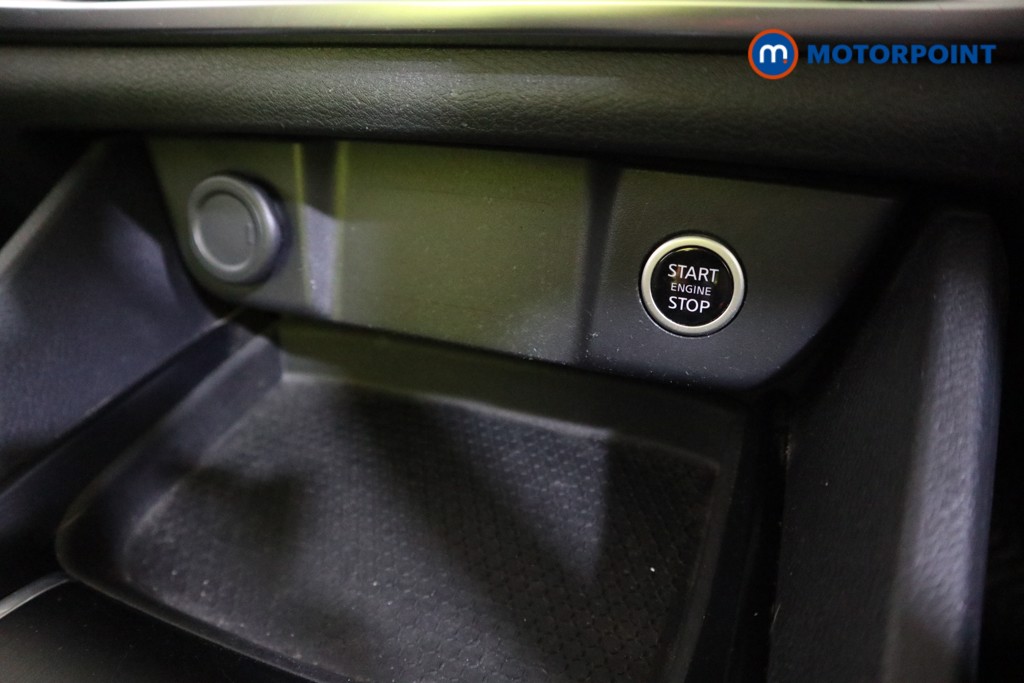 Nissan Qashqai Acenta Premium Manual Petrol SUV - Stock Number (1583738) - 8th supplementary image