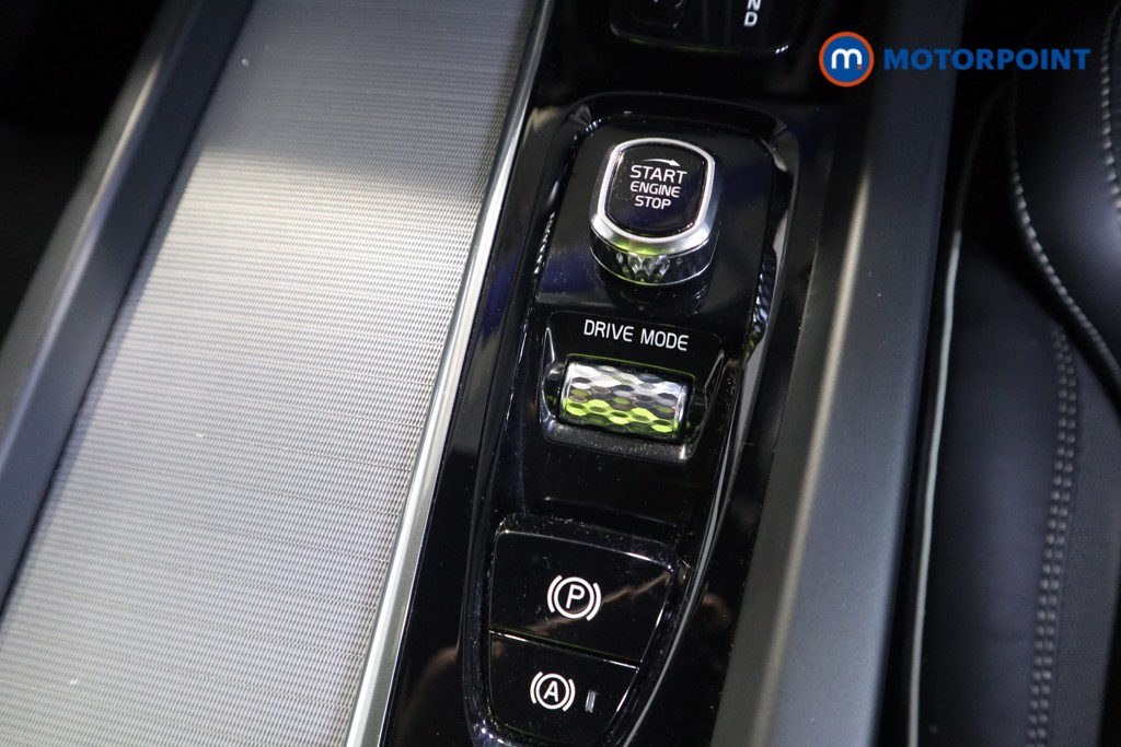 Volvo Xc60 R Design Automatic Petrol SUV - Stock Number (1584058) - 9th supplementary image