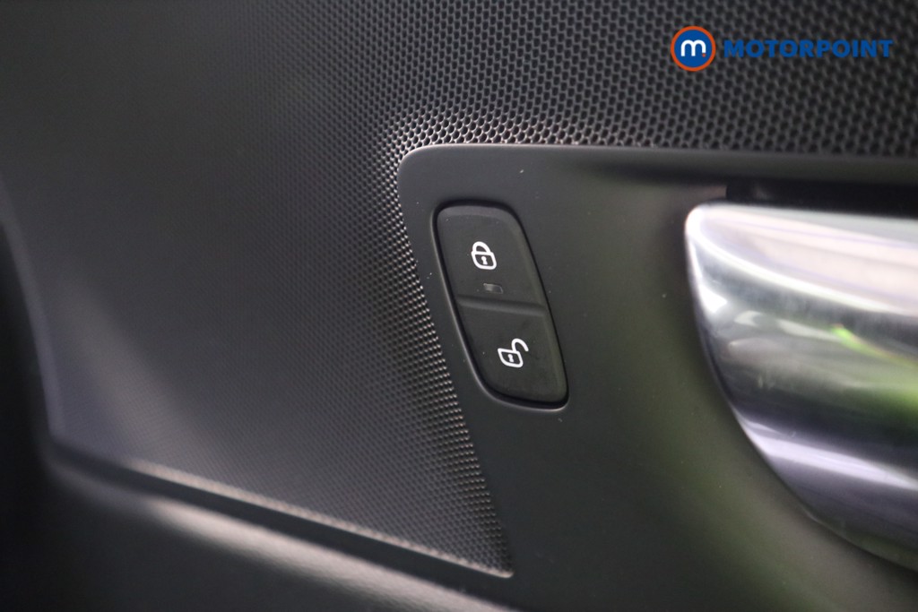 Volvo Xc60 R Design Automatic Petrol SUV - Stock Number (1584058) - 12th supplementary image